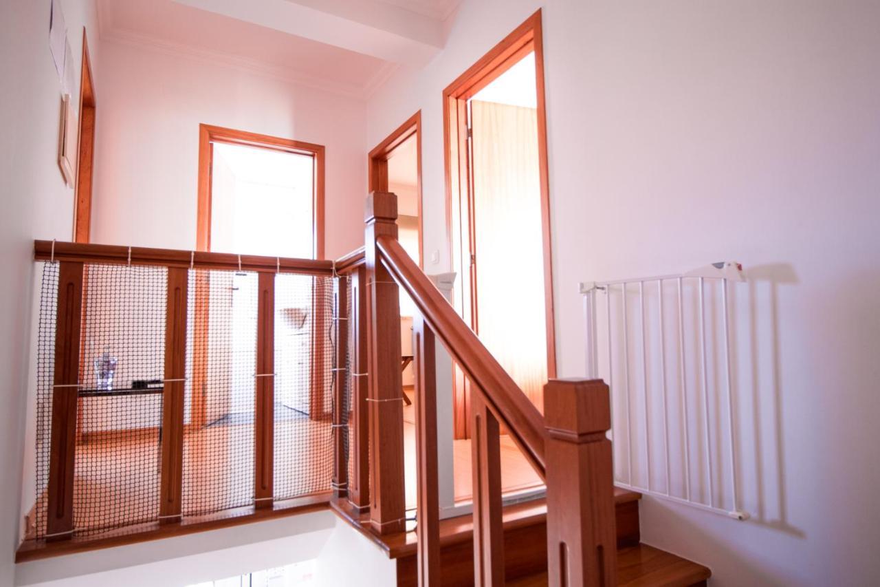 Villa 6Pax Baby Friendly Near Dino Park&Beaches Sao Bartolomeu dos Galegos e Moledo Екстер'єр фото