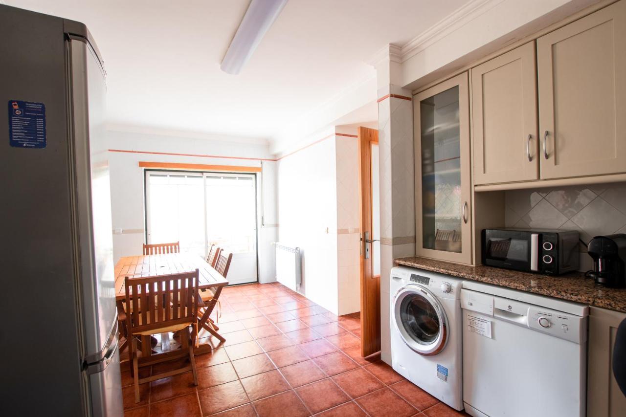 Villa 6Pax Baby Friendly Near Dino Park&Beaches Sao Bartolomeu dos Galegos e Moledo Екстер'єр фото