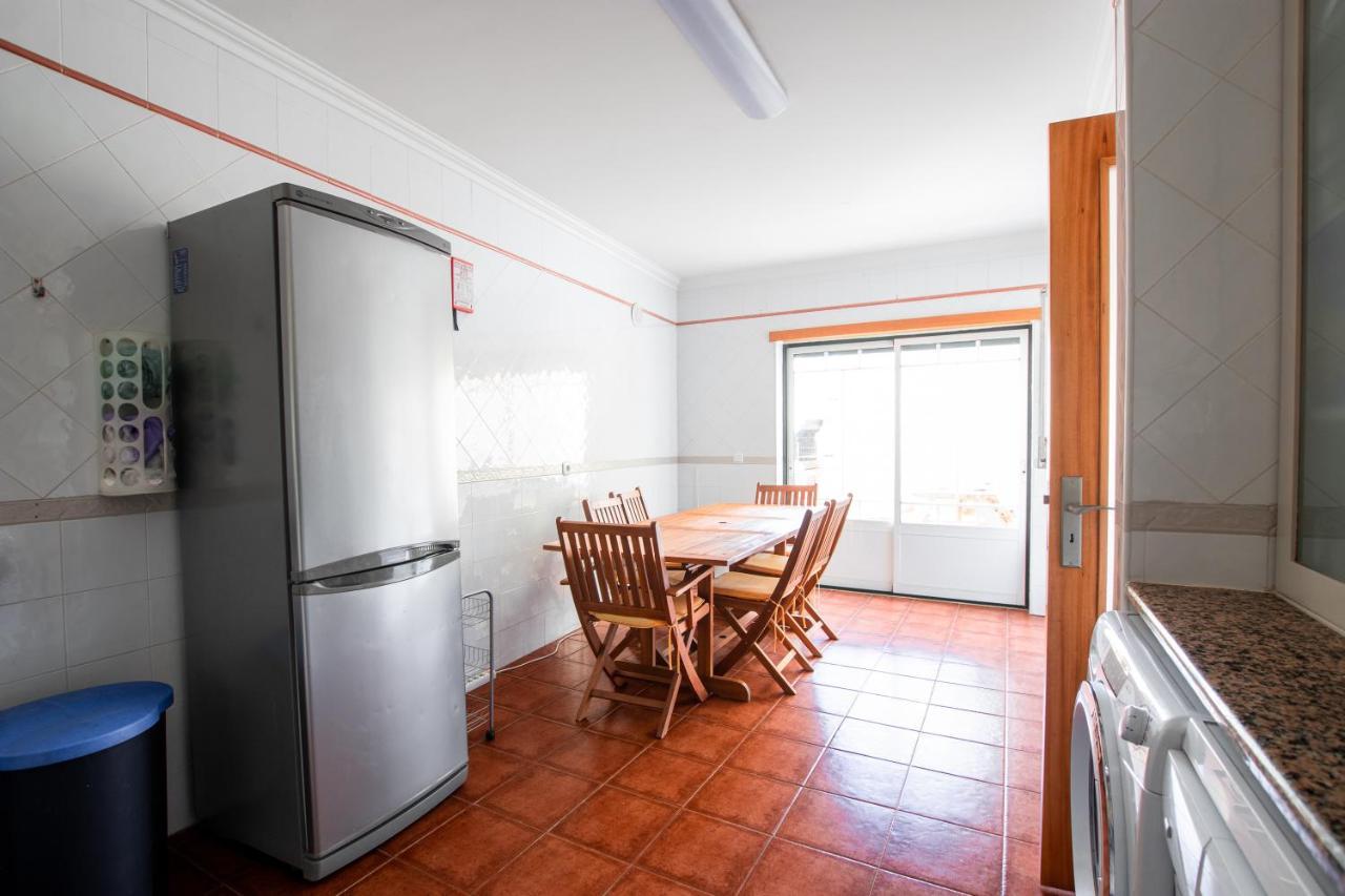 Villa 6Pax Baby Friendly Near Dino Park&Beaches Sao Bartolomeu dos Galegos e Moledo Екстер'єр фото